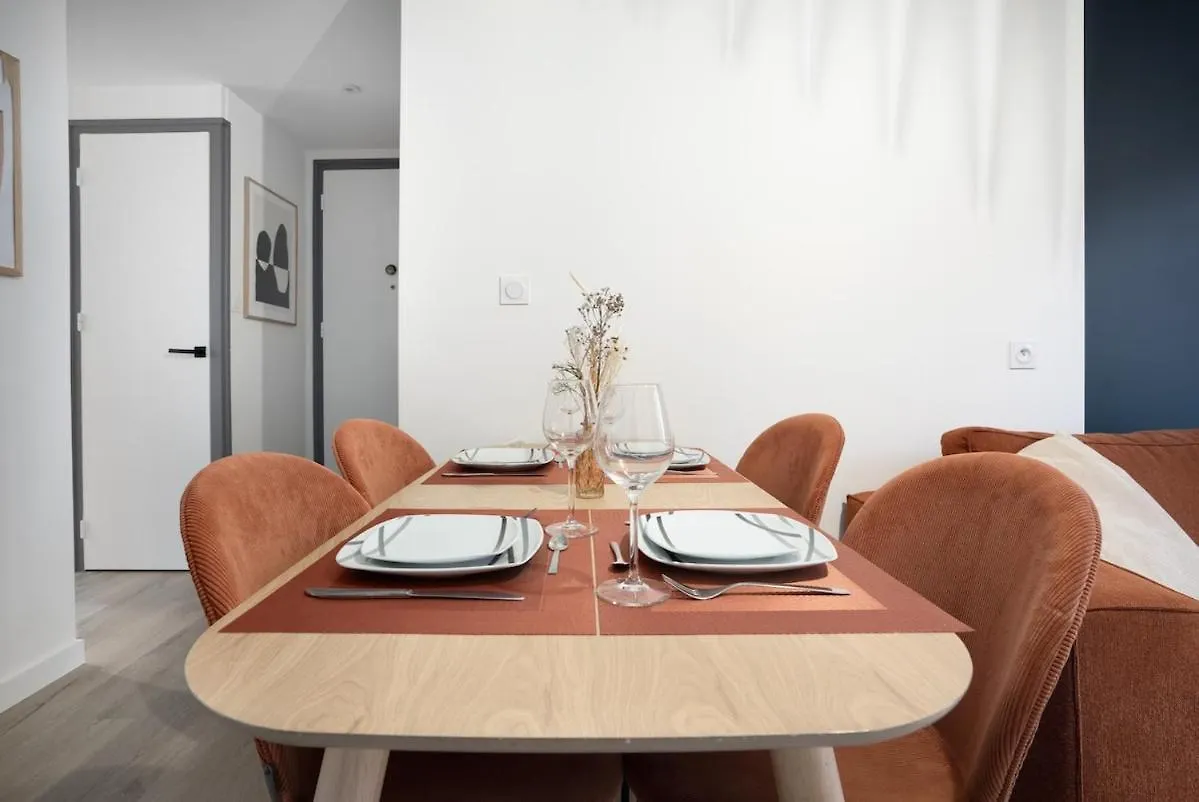 Apartment L'Abri Citadin - Deux Chambres Villeurbanne